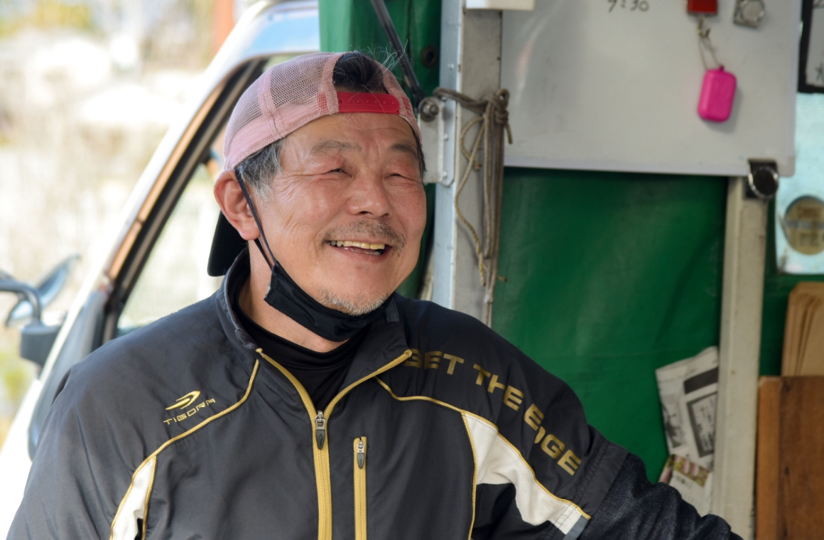 一つひとつ丁寧に焼き上げる中田修（なかだおさむ）さん